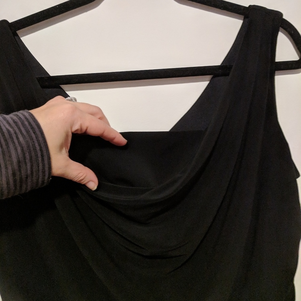 🌟ChueVa Black Cowl Neck Side-rouched Tank Blouse - Picture 3 of 8